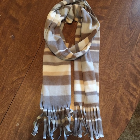 Old Navy scarf, NWT - Picture 1 of 3